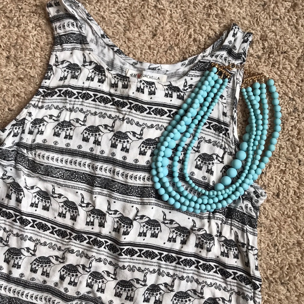 H&M semi crop top with open back